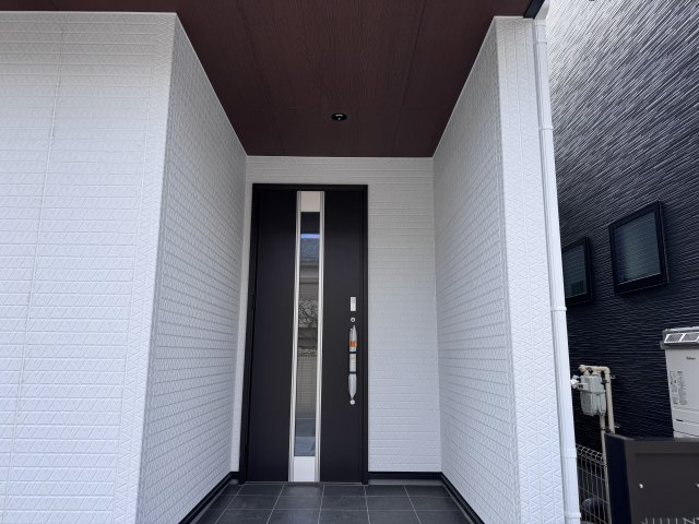 市川市本北方２丁目新築戸建【北方小学校：6分】のエントランス|エントランス・玄関ポーチ