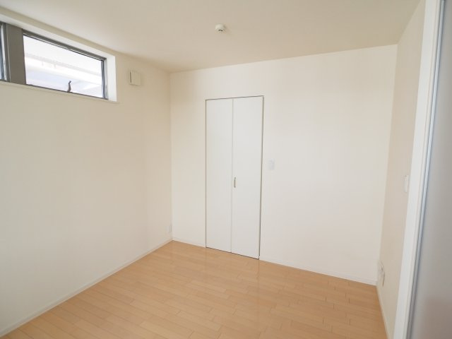 【洋室】 | CLOVER COURT | ※同物件の別部屋参考写真です