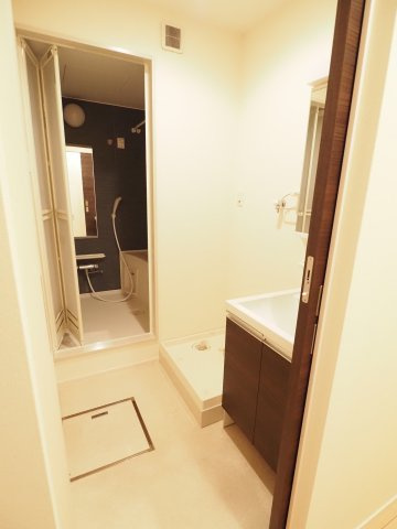 【洗面所】 | CLOVER COURT | ※同物件の別部屋参考写真です