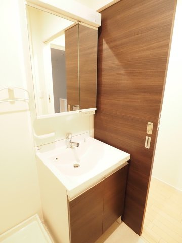 【独立洗面台】 | CLOVER COURT | ※同物件の別部屋参考写真です