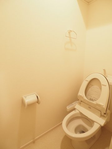 【トイレ】 | CLOVER COURT | ※同物件の別部屋参考写真です