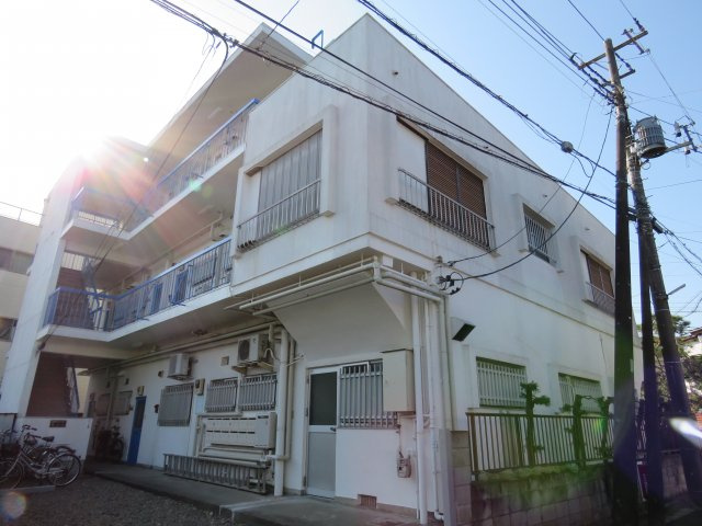 霞コーポの外観