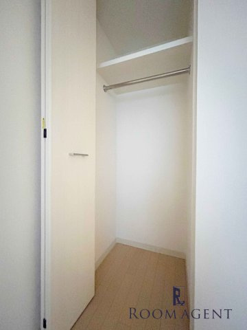 プレサンスジェネ丸の内の収納