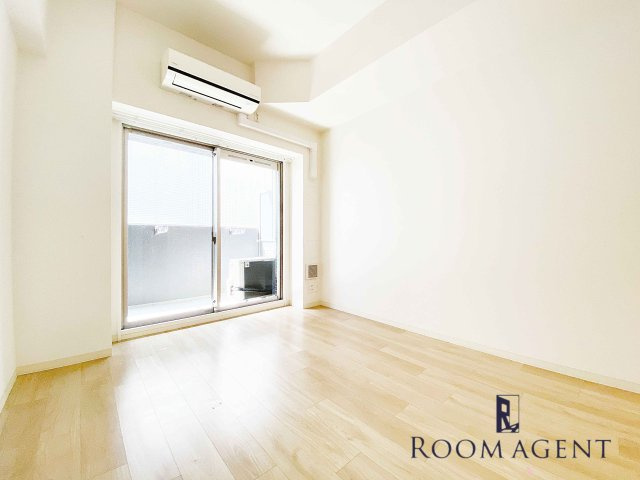 プレサンスジェネ丸の内の居間・リビング