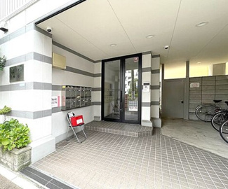 【エントランス】