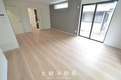 【居間・リビング】 | 綾瀬市小園　新築戸建て　全7棟【仲介手数料無料】