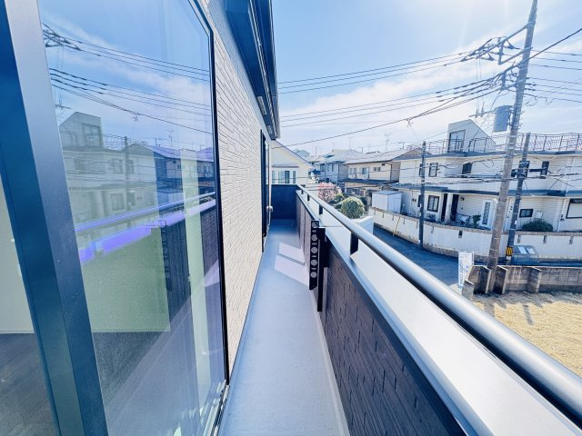 市川市北国分2丁目2603番のバルコニー|南向きワイドバルコニー・日当たり良好♪