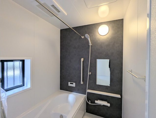 瀬戸市幡野町　全1棟の浴室