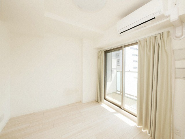 ブランTAT弁天町の居間・リビング