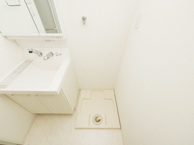 ブランTAT弁天町の独立洗面台