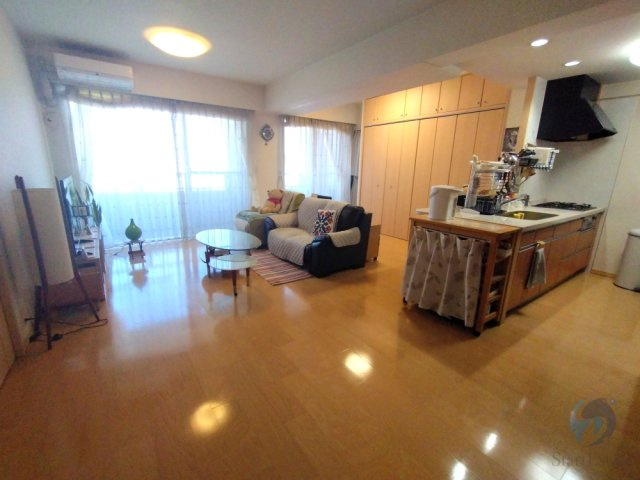 【居間・リビング】の画像