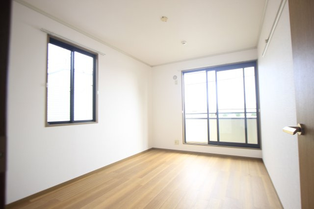 フローラルレーンの洋室