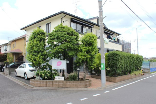 フローラルレーン