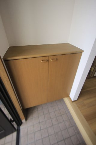 フローラルレーンの玄関