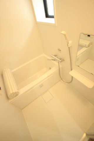 フローラルレーンの浴室