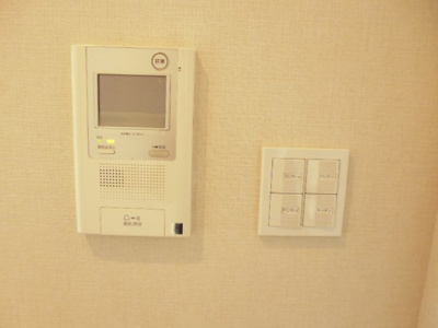 【セキュリティ】 | エスティメゾン高円寺 | モニター付きインターホン完備。