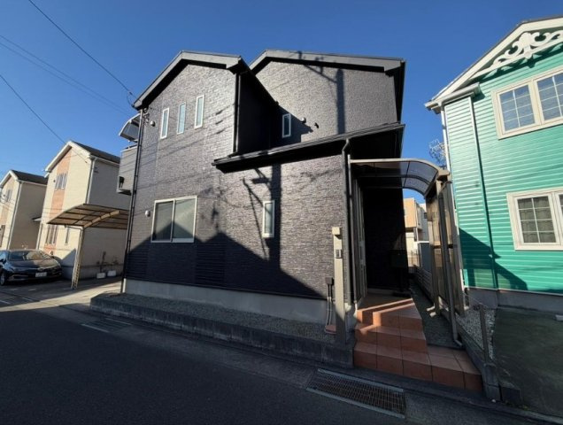 【外観】 | 暮らしの”安心・便利・ゆとり”がそろった立地！　　　　　　　　　　
公園・コンビニ・スーパーが揃う住環境◎