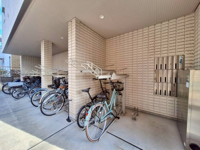 Ｍａｉｓｏｎ　ｄｕ　ｒｏｎｄ　メゾンドゥロンド