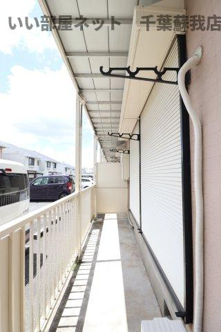 ラークヒルズ　Ａのバルコニー|洗濯物もよく乾きそうな、陽当たり良好なバルコニーです！