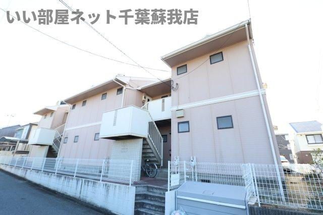 ラークヒルズ　Ａの外観|落ち着いた雰囲気の外観です