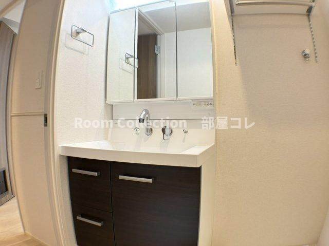 ラ・フュンフの洗面所|※同物件他部屋写真　反転・色違いの場合有　現状優先