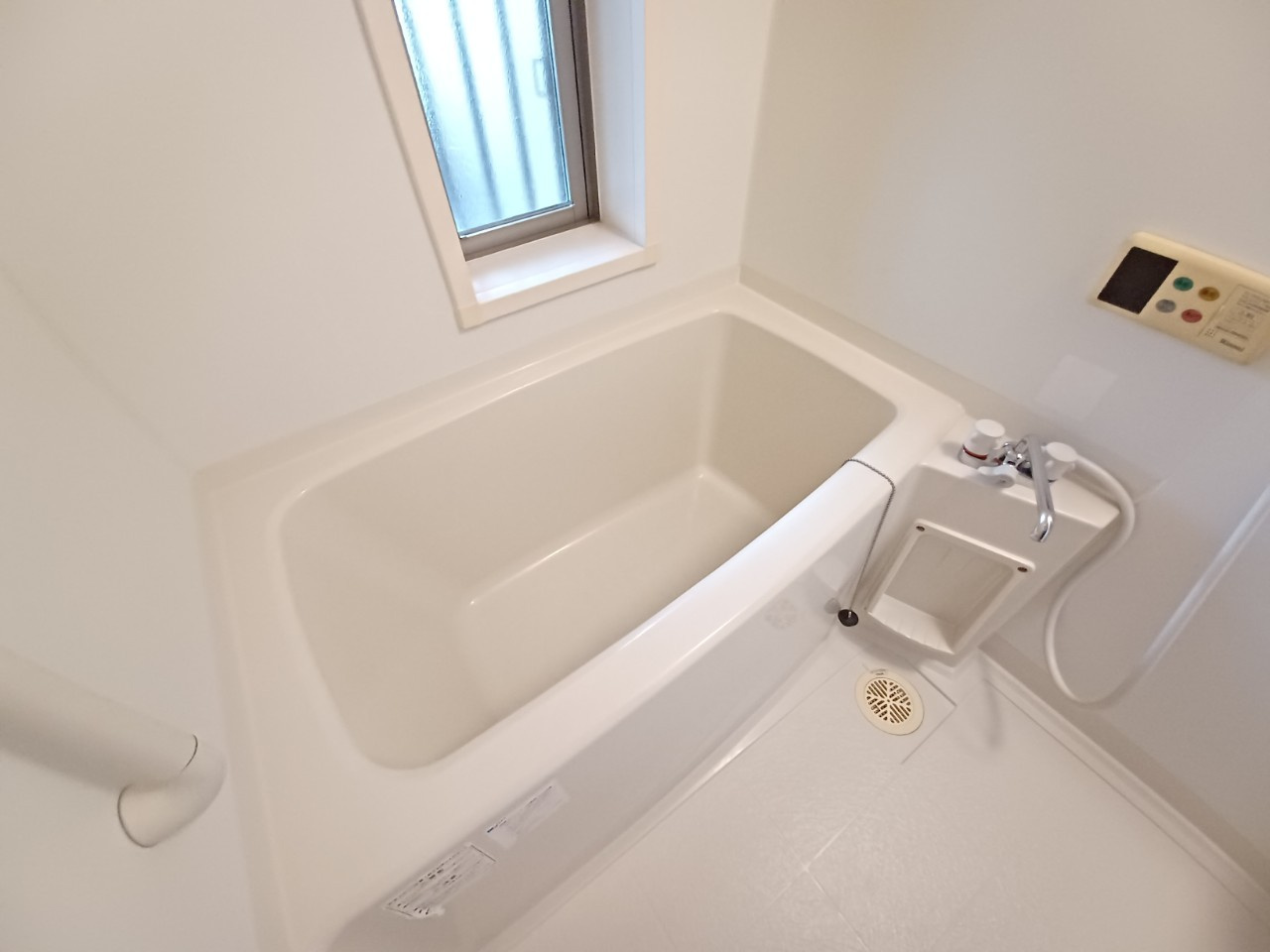 アルメゾンロシニョールの浴室