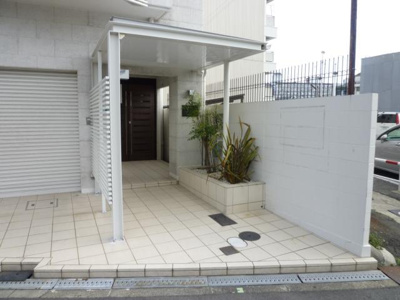 【エントランス】 | プレアール弁天