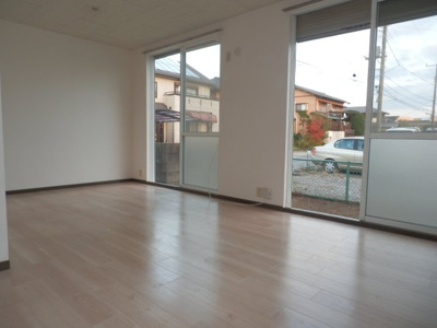 【居間・リビング】 | カーサ磯辺Ａ棟