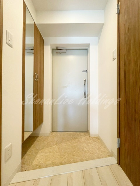 横浜市戸塚区矢部町の賃貸マンションの玄関|お履き物が多い方にもおすすめ♪