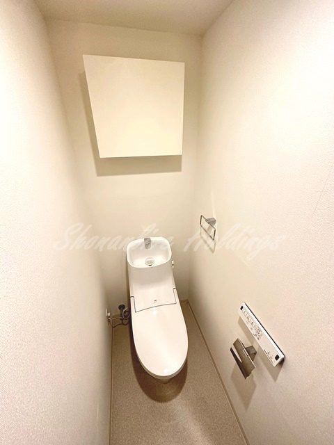 横浜市戸塚区矢部町の賃貸マンションのトイレ|清潔感のあるトイレです