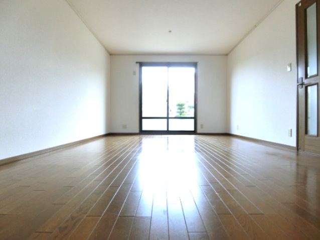 加太1丁目テラスハウスの居間・リビング