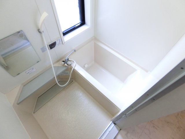加太1丁目テラスハウスの浴室
