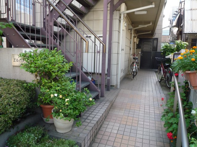 エルパティオのエントランス