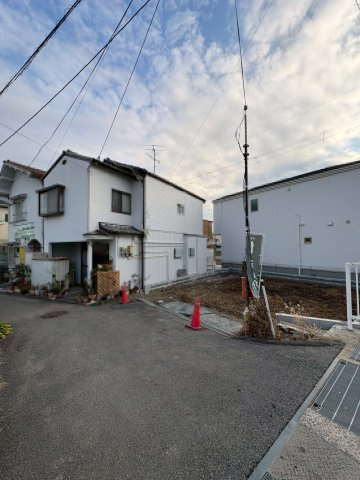 長岡京市滝ノ町1丁目の前面道路含む現地写真|落ち着いた雰囲気の住宅街です◎