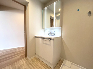 【独立洗面台】 | 戸部グランドハイツA棟 | ご内覧ご希望の際は、弊社までご連絡お待ちしております！