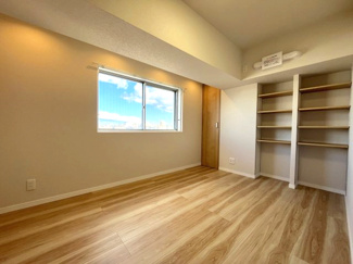 【洋室】 | 戸部グランドハイツA棟 | ご内覧ご希望の際は、弊社までご連絡お待ちしております！