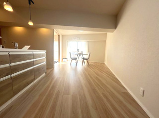 【居間・リビング】 | 戸部グランドハイツA棟 | ご内覧ご希望の際は、弊社までご連絡お待ちしております！