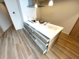 【キッチン】 | 戸部グランドハイツA棟 | ご内覧ご希望の際は、弊社までご連絡お待ちしております！