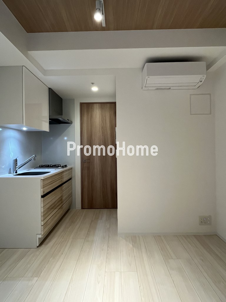 ズーム本郷の居間・リビング