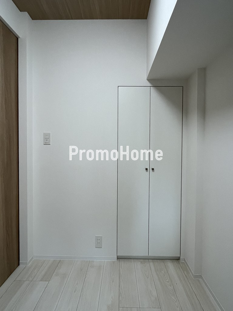 ズーム本郷の洋室