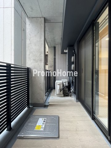 ズーム本郷のバルコニー