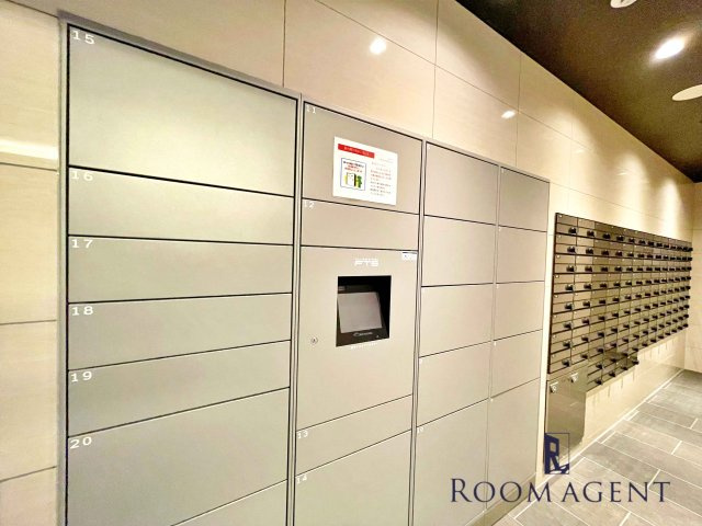 プレサンス上前津ディアシスのエントランス