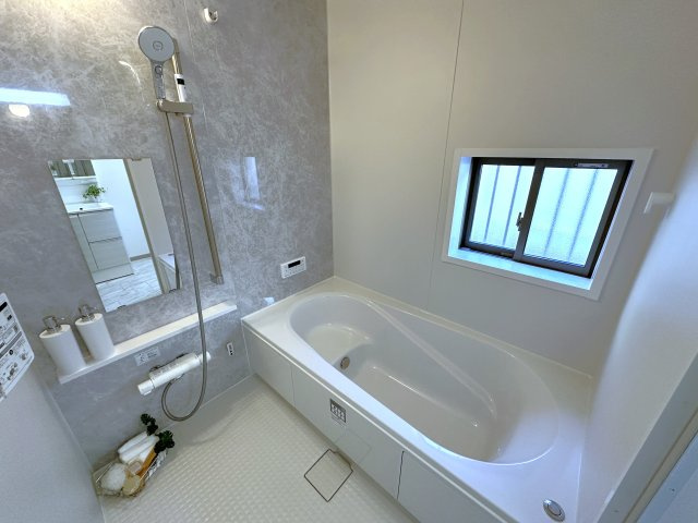 神戸市垂水区桃山台6丁目新築戸建1号棟の浴室