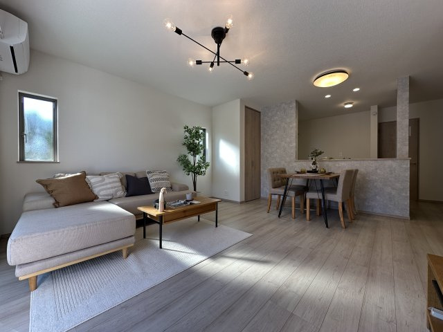 神戸市垂水区桃山台6丁目新築戸建1号棟の居間・リビング