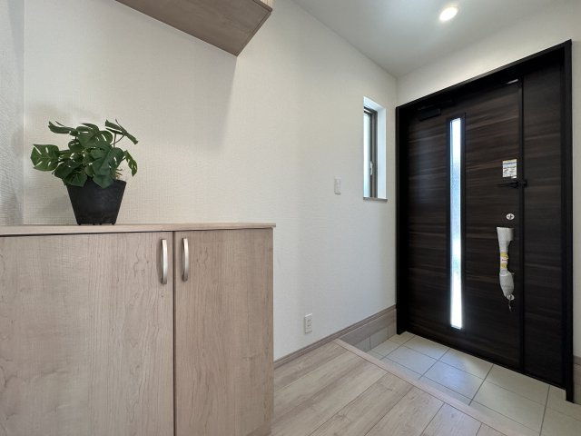 神戸市垂水区桃山台6丁目新築戸建1号棟の玄関