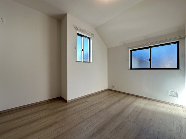 神戸市垂水区桃山台6丁目新築戸建1号棟の洋室