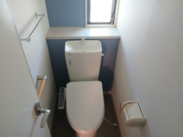 東松山市五領町　中古戸建のトイレ|２階トイレ