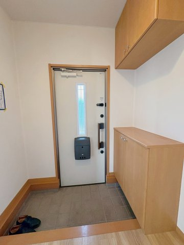 大塚様戸建貸家Ⅱの玄関