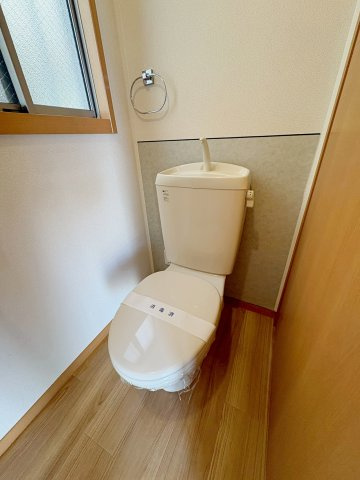 大塚様戸建貸家Ⅱのトイレ