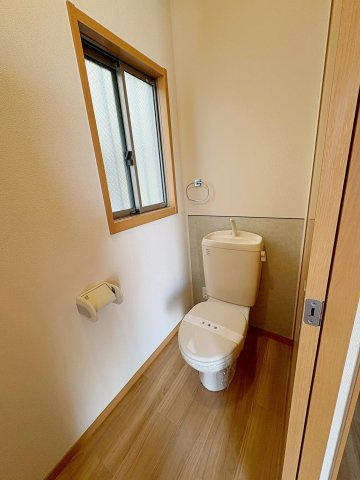 大塚様戸建貸家Ⅱのトイレ